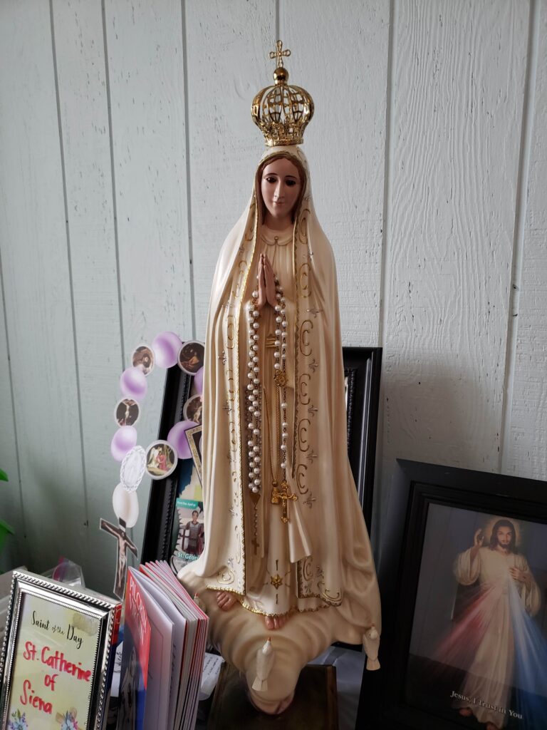 our lady of fatima statue