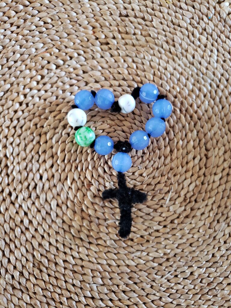 pipe cleaner rosary craft